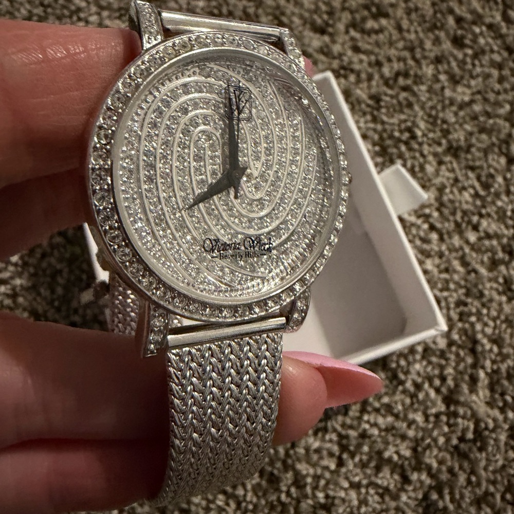 EUC VICTORIA WIECK Elegant Silver Women's Watch HSN BEAUTIFUL - Picture 2 of 8